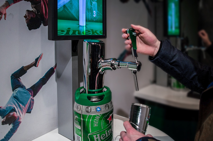 Virtual beer pouring, Heineken Experience Amsterdam