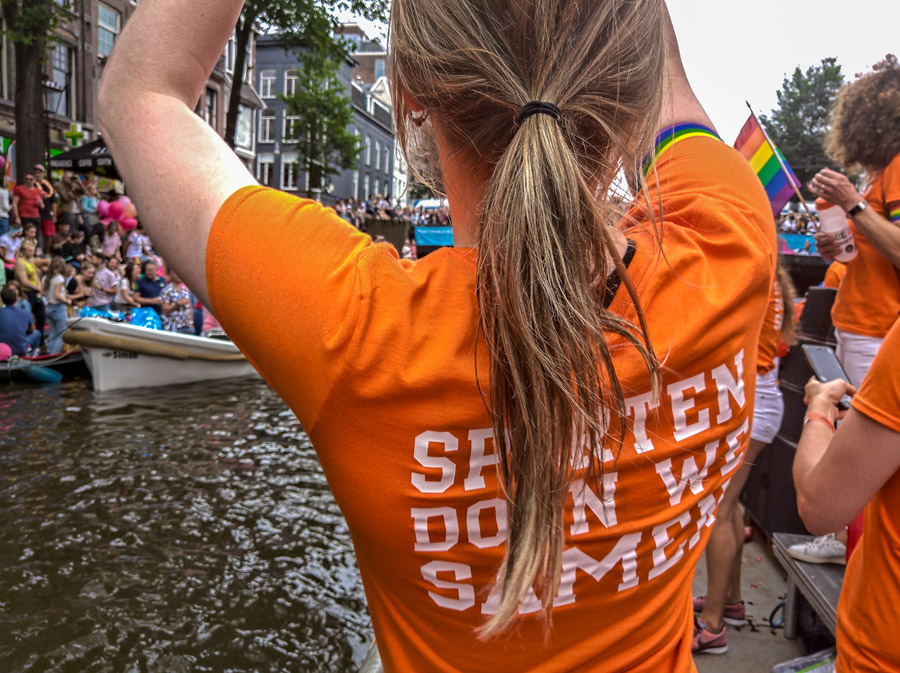 Sporten doen we samen canal parade Amsterdam