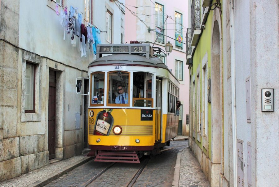 tram 28 lisbon